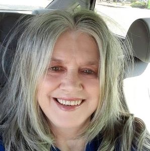 Meet your Posher, Teresa